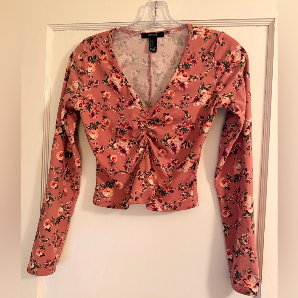 Forever 21 Pink Floral Ruched Crop Top